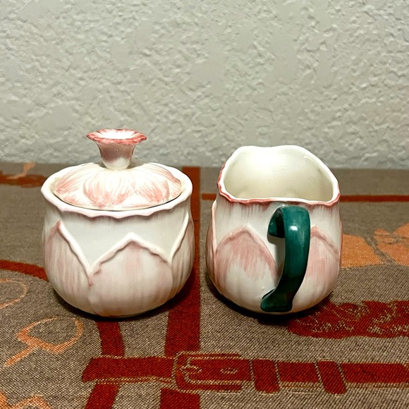 Sigma The Tastesetter Roses Design Creamer and Sugar Set - Picture 2 of 7